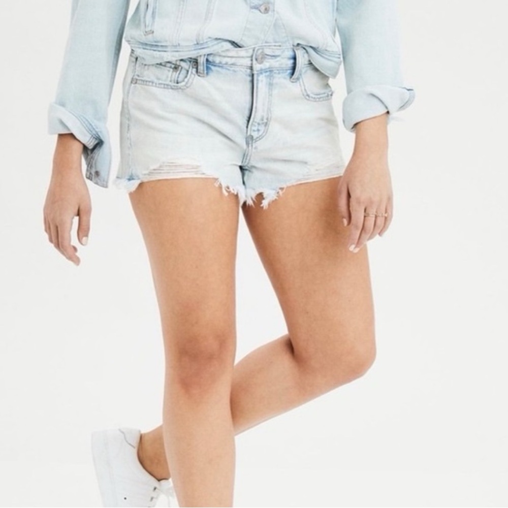 American Eagle Outfitters Light Blue Stretch Denim Size 4